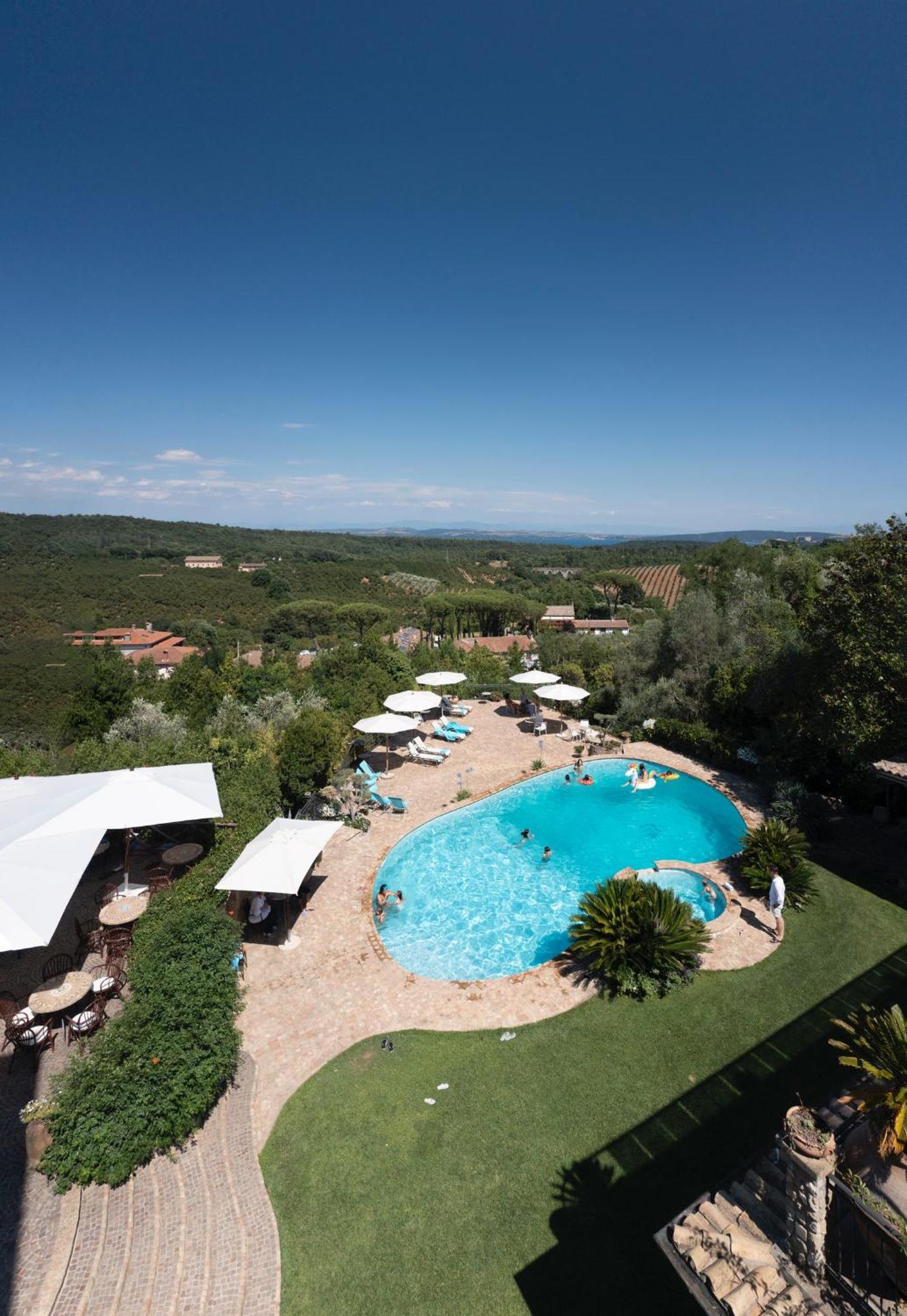Villa Clodia Relais Manziana Exterior foto